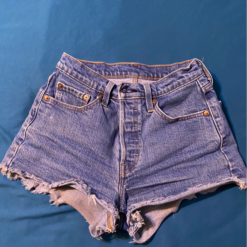 Levi’s 501 Denim Jean Shorts W25